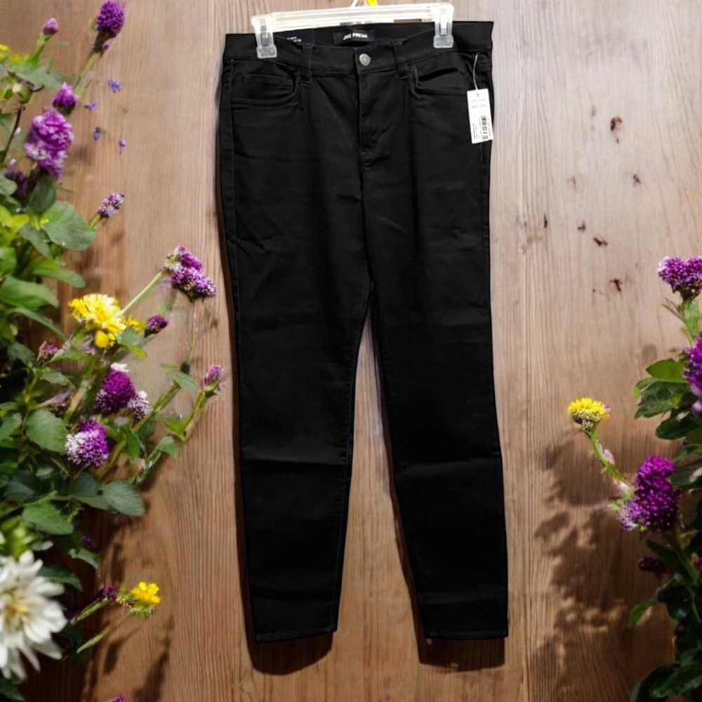NWT Joe Fresh Ladies Size 30 (10) Black Jeggings